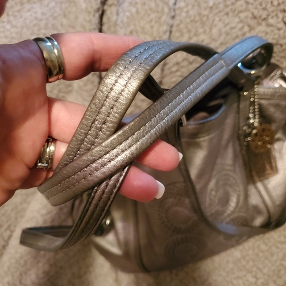 Coach purse - Picture 3 of 7